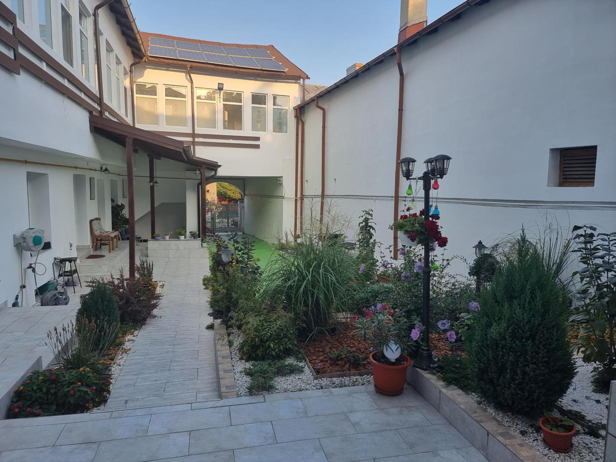 Casa Musceleana Otel Campulung Dış mekan fotoğraf
